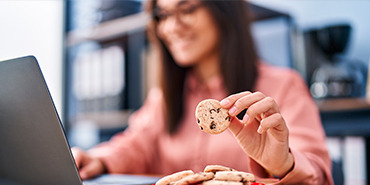 GRIGNOTAGE : COMPRENDRE POURQUOI VOUS CRAQUEZ ET COMMENT LE GERER