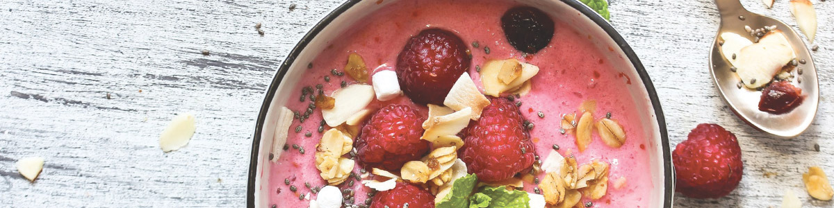Smoothie bowl aux fruits des bois